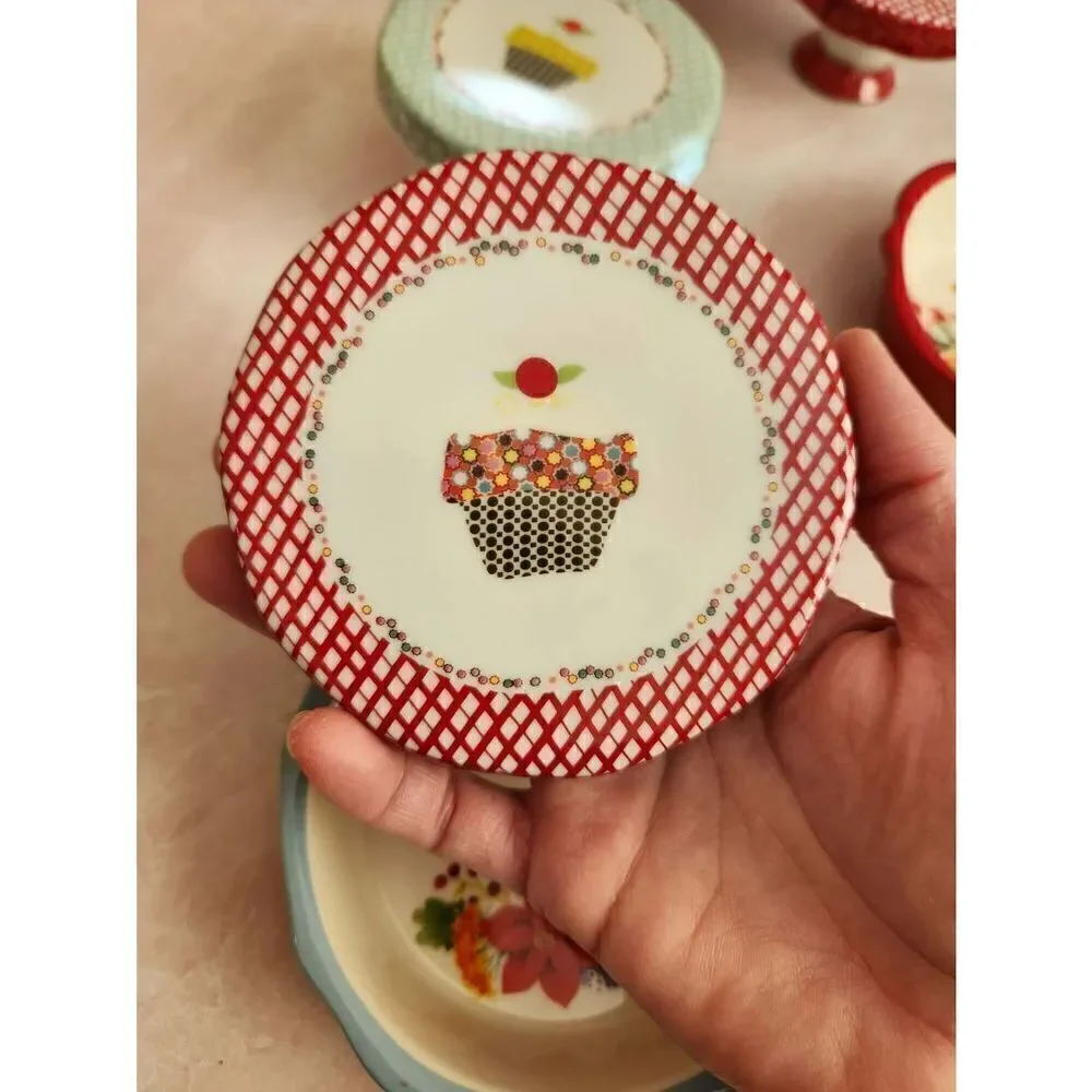 Julia Minasian ceramic cupcake stands pioneer women mini pie plate bundle Joyce